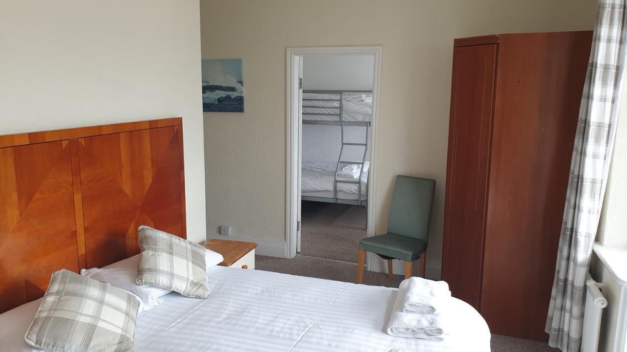 Hotel242 Blackpool Bagian luar foto